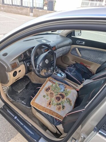 Volkswagen Passat 2003, 402,250 km - 1.8 l - Bakı