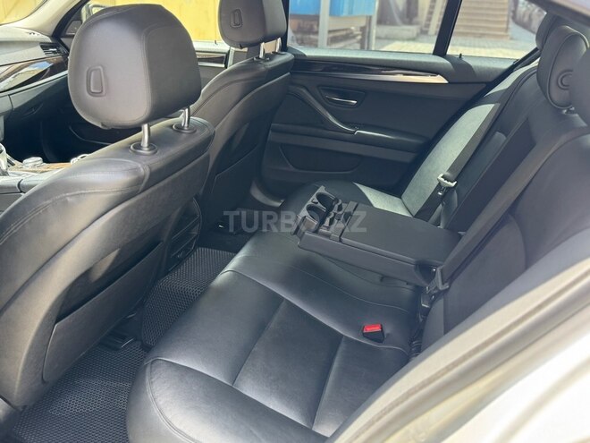 BMW 528-13