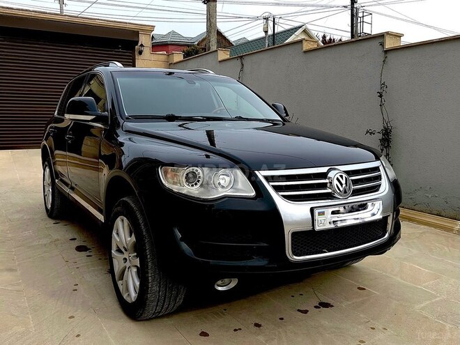Volkswagen Touareg-2