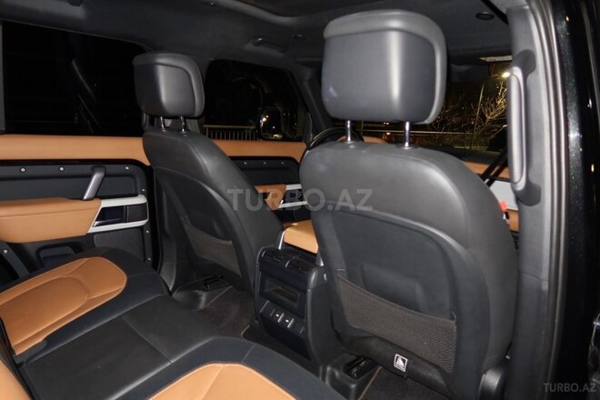 Land Rover Defender-12