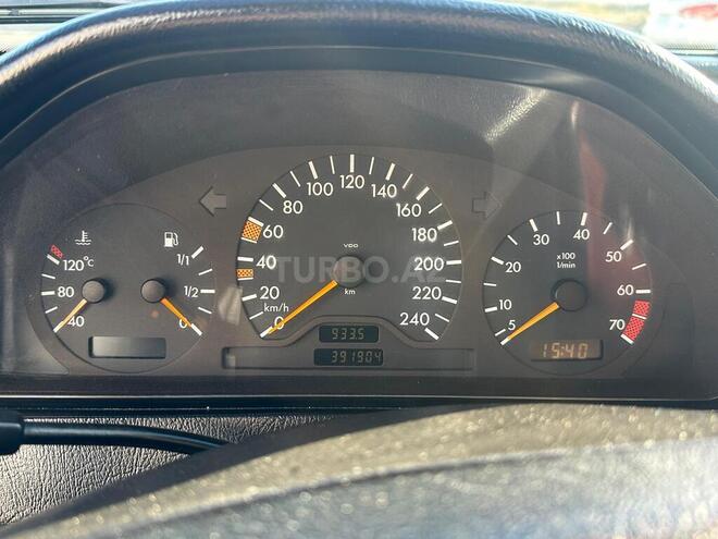 Mercedes C 200 1997, 392,000 km - 2.0 л - Bakı