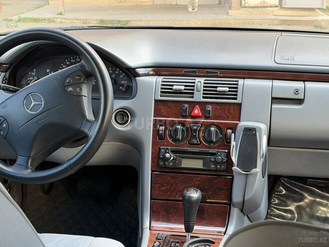 Mercedes E 240 1999, 370,000 km - 2.4 l - Bakı