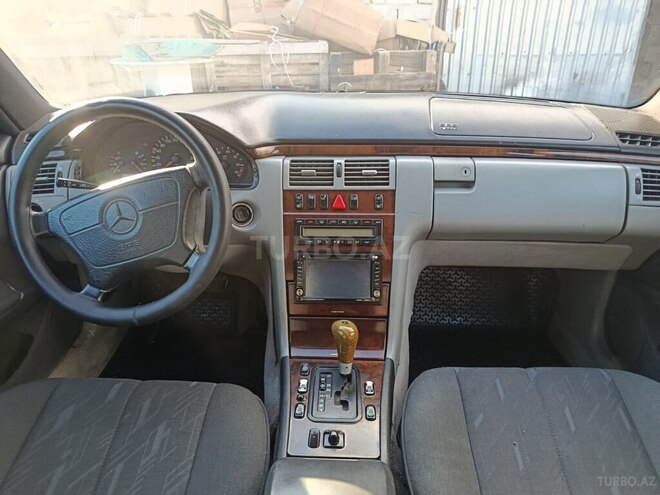 Mercedes E 230 1997, 654,000 km - 2.3 l - Bakı
