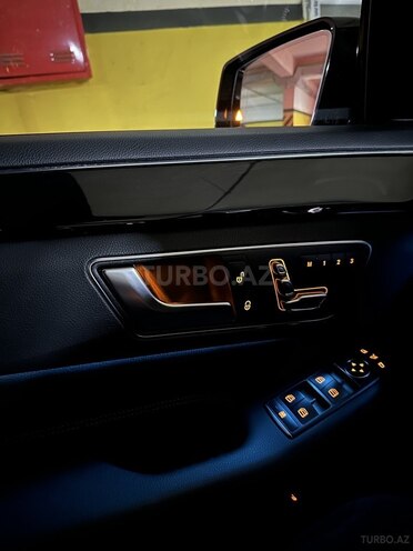 Mercedes E 200-9