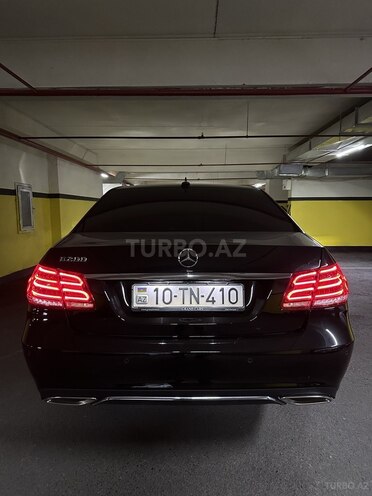 Mercedes E 200-3