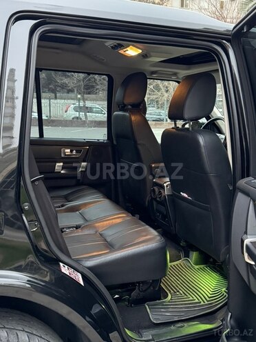 Land Rover Discovery-10