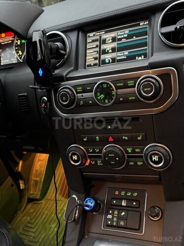 Land Rover Discovery-5
