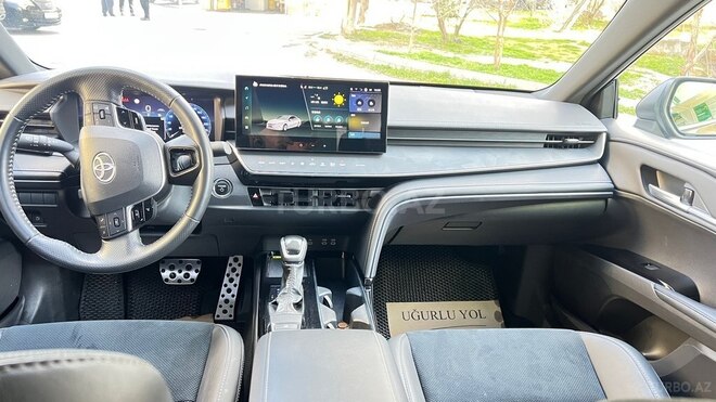 Toyota Camry-6