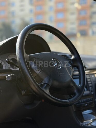 Mercedes E 320 2003, 269,700 km - 3.2 l - Bakı