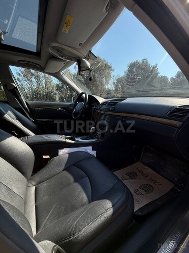 Mercedes E 320 2003, 269,700 km - 3.2 l - Bakı