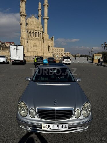 Mercedes E 320 2003, 269,700 km - 3.2 l - Bakı