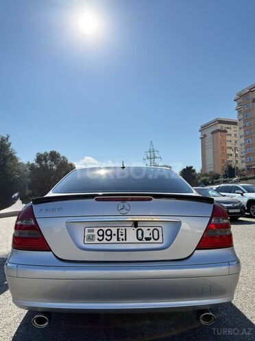Mercedes E 320 2003, 269,700 km - 3.2 l - Bakı
