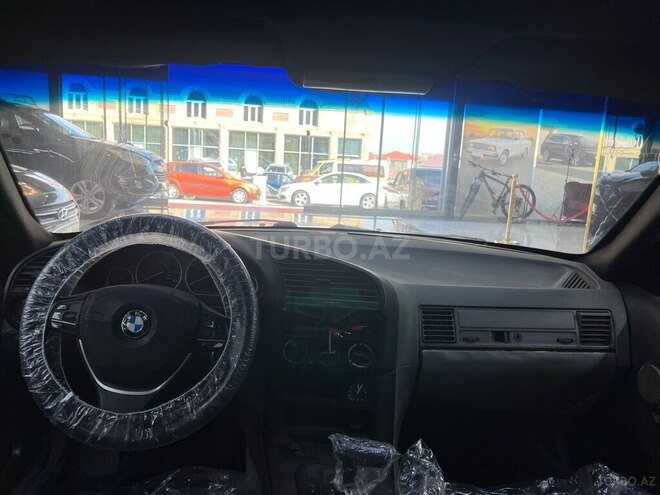 BMW 320 1992, 302,154 km - 2.0 л - Sumqayıt