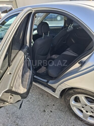 Mercedes C 200 2001, 300,000 km - 2.2 l - Xırdalan