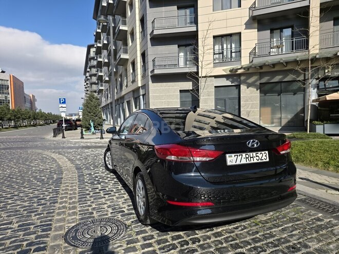 Hyundai Elantra 2018, 77,600 km - 2.0 l - Bakı