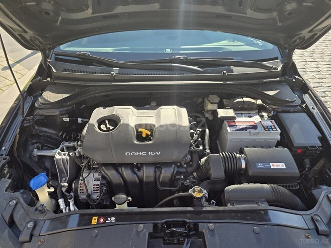 Hyundai Elantra 2018, 77,600 km - 2.0 l - Bakı