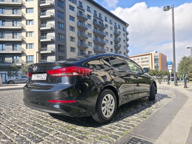 Hyundai Elantra 2018, 77,600 km - 2.0 l - Bakı