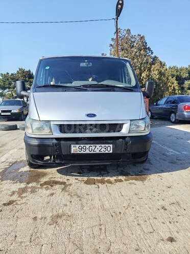 Ford Transit-1