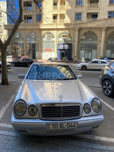 Mercedes E 200 1999, 364,000 km - 2.0 l - Bakı