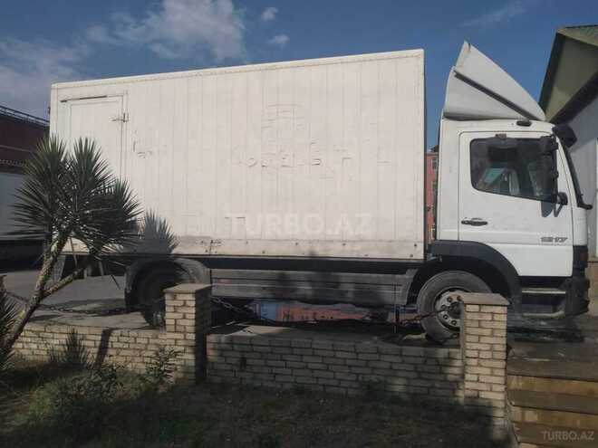 Mercedes Atego 1217-4