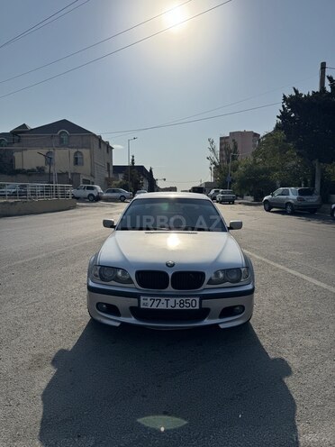 BMW 320-1