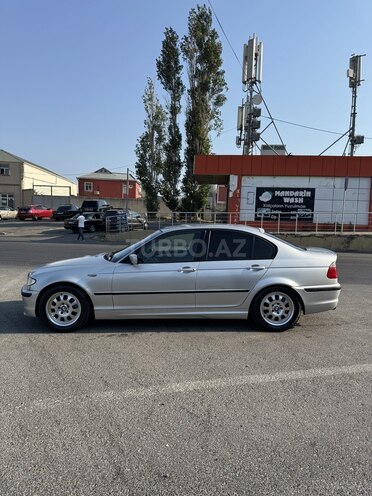 BMW 320-2