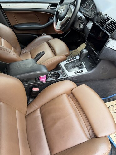 BMW 320-14