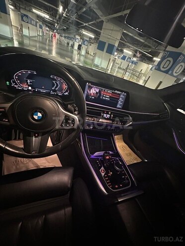 BMW X7-12
