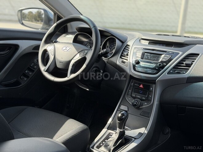 Hyundai Elantra 2015, 236,000 km - 1.8 l - Bakı