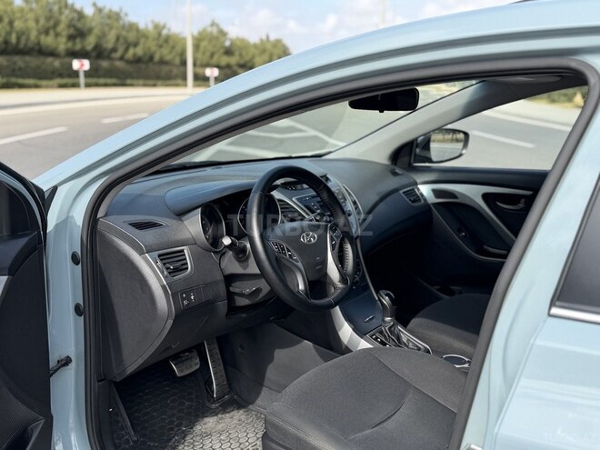 Hyundai Elantra 2015, 236,000 km - 1.8 l - Bakı