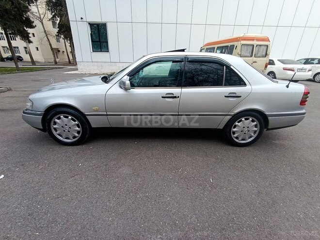 Mercedes C 230 1997, 515,000 km - 2.3 l - Mingəçevir