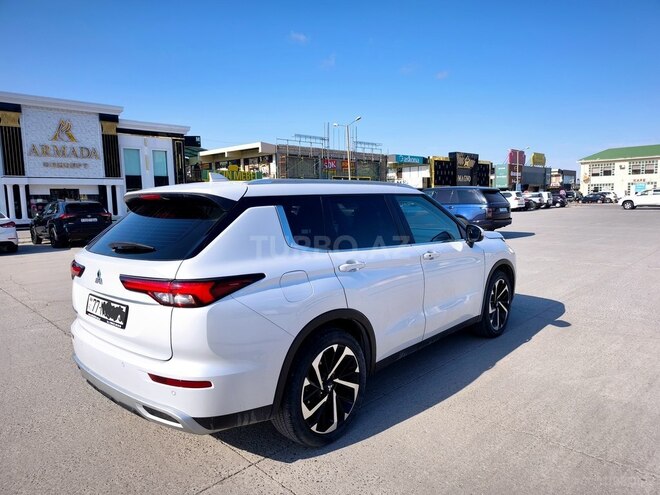 Mitsubishi Outlander 2022, 18,000 km - 2.5 l - Bakı