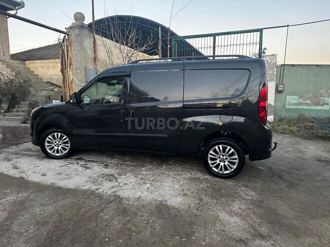 Fiat Doblo 2011, 146,000 km - 1.6 l - Bakı