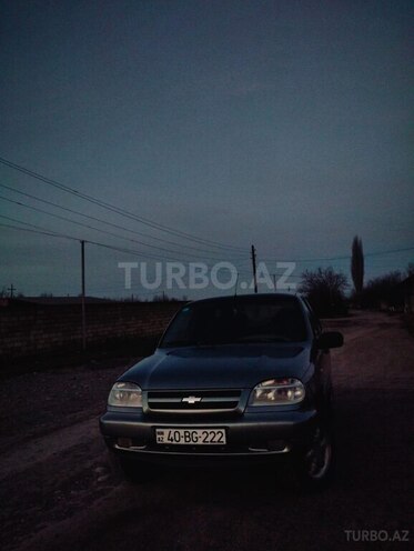 Chevrolet Niva 2005, 328,700 km - 1.7 l - Quba