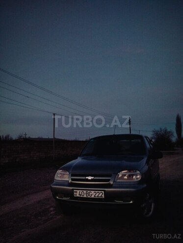 Chevrolet Niva 2005, 328,700 km - 1.7 l - Quba