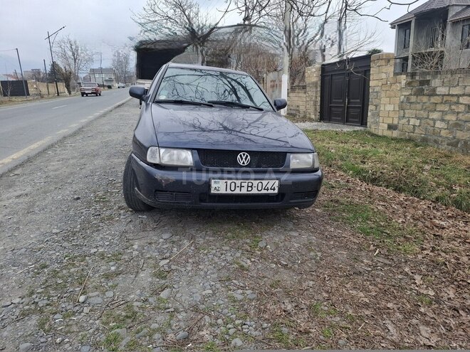Volkswagen Polo 1998, 270,000 km - 1.6 л - Qax