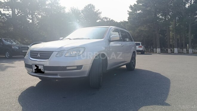 Mitsubishi Airtrek 2001, 425,600 km - 2.0 l - Sumqayıt