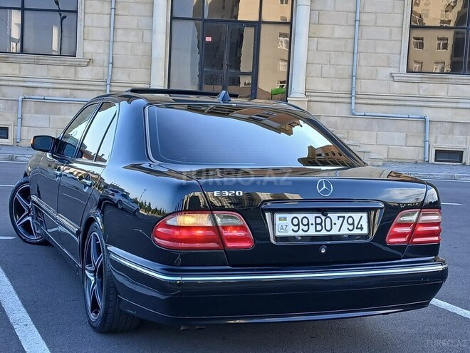 Mercedes E 320 2000, 299,000 km - 3.2 l - Sumqayıt