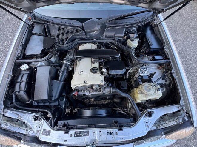Mercedes E 230 1997, 295,800 km - 2.3 l - Bakı