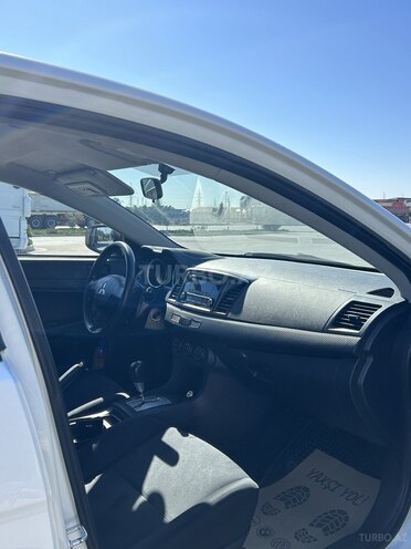Mitsubishi Lancer 2015, 184,500 km - 1.6 л - Bakı