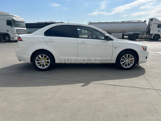 Mitsubishi Lancer 2015, 184,500 km - 1.6 л - Bakı