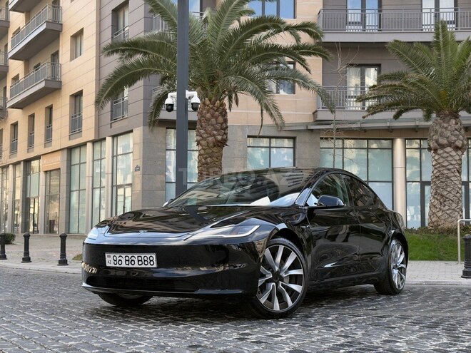 Tesla Model 3-2