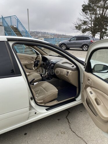 Nissan Sunny 2007, 355,707 km - 1.3 л - Quba