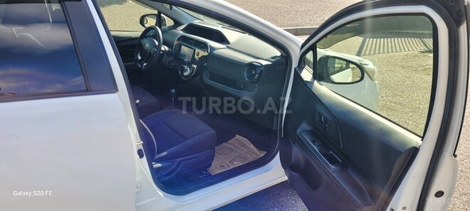 Toyota Aqua 2018, 144,000 km - 1.5 l - Bakı
