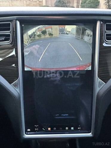 Tesla Model S-14