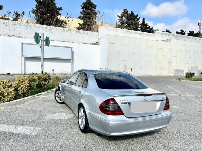 Mercedes E 220-9
