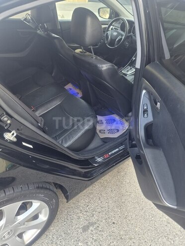 Hyundai Elantra 2013, 196,000 km - 1.8 l - Bakı