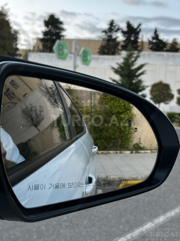 Hyundai Elantra-6