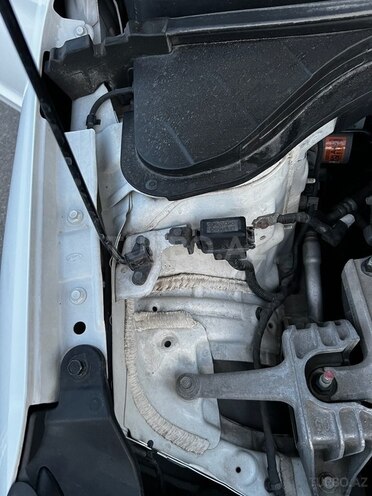 Hyundai Elantra-11