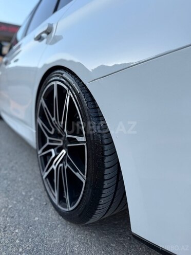 BMW 330-11
